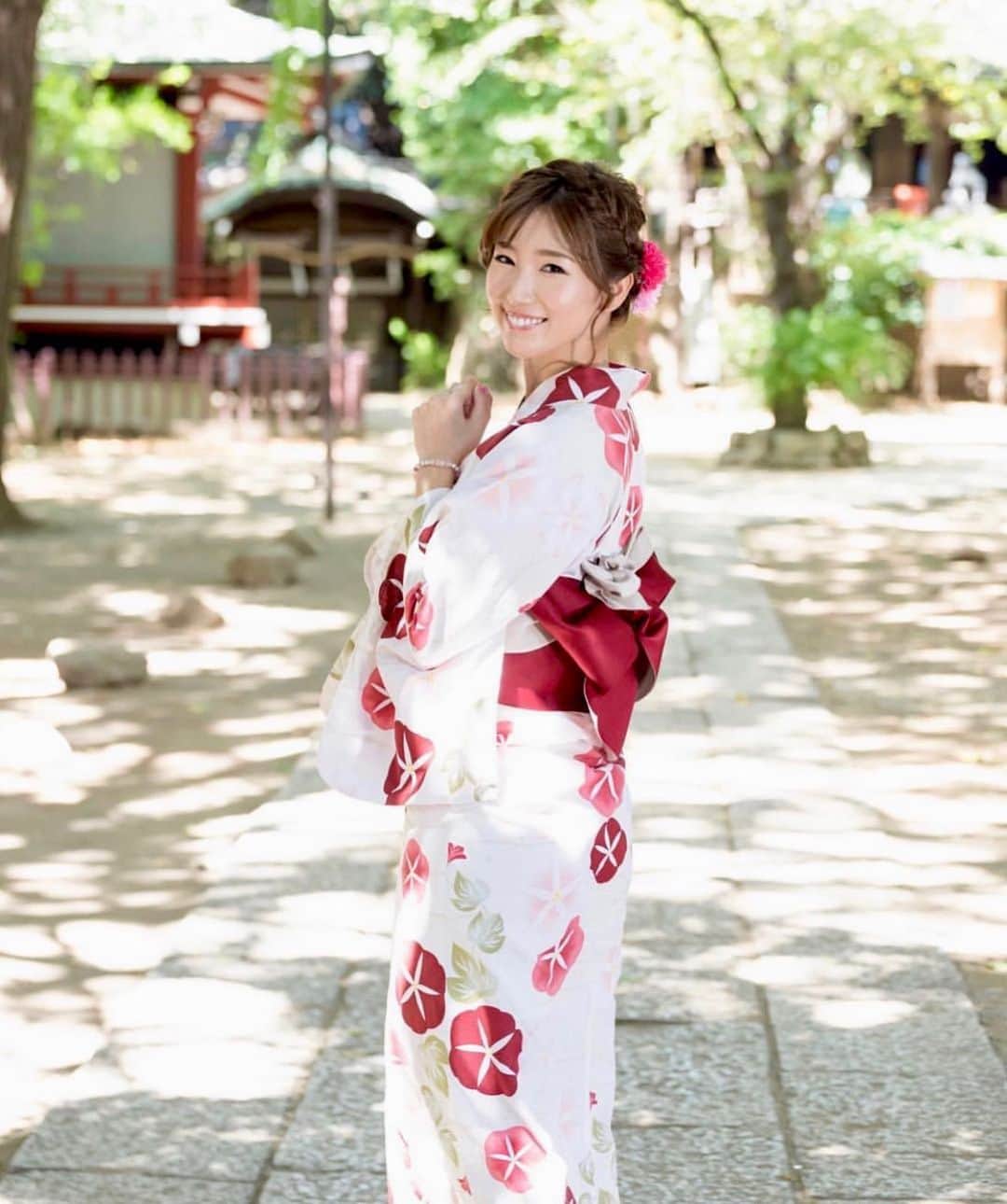 美波千夏さんのインスタグラム写真 - (美波千夏Instagram)「今年は浴衣着れるかな？🎐✨ . . . . #浴衣 #YUKATA #kimono #japan #浴衣ヘア #アップヘア #japantrip」6月21日 7時07分 - chinatsu_minami