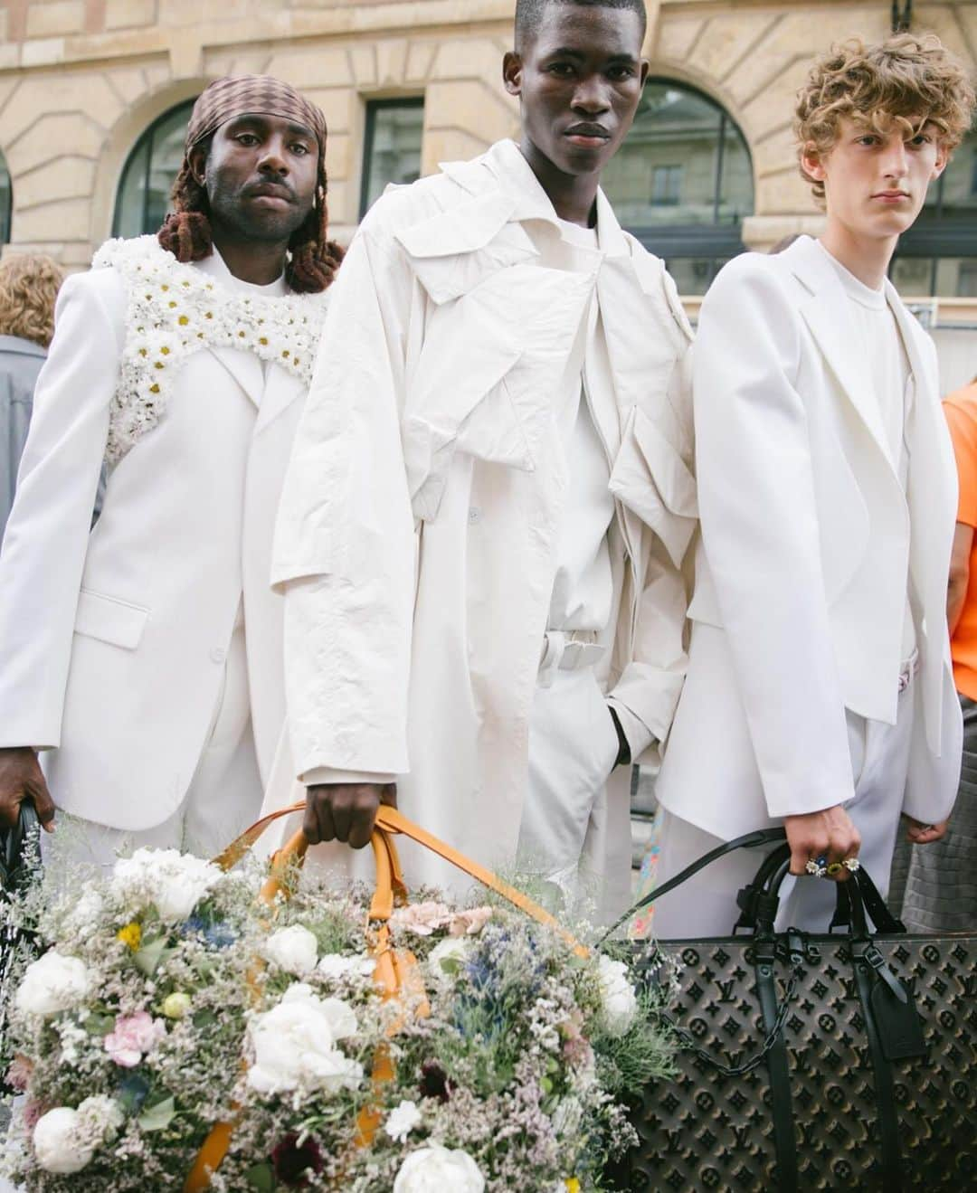 Dazed Magazineさんのインスタグラム写真 - (Dazed MagazineInstagram)「Follow the red balloons 🎈...into @virgilabloh’s SS20 @louisvuitton men’s show ft. footballer @hectorbellerin and musician and past #Dazed cover star @devhynes. (Not to mention: a LV bouncy castle, custom ashtrays, and even a functioning crêpe stand ➡️Swipe to see ➡️) Follow @dazedfashion for more #FashionMonth updates and @dazedbeauty for a closer look at the beauty from the shows 👀 📷 1-6. @cris.fragkou 7-10. @emmahopeall」6月21日 7時25分 - dazed