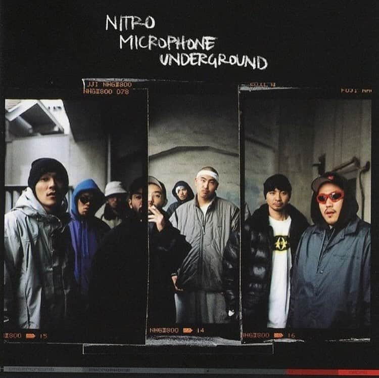 イルマニアさんのインスタグラム写真 - (イルマニアInstagram)「6/20 @nitromicrophoneunderground の再結成ライブがあった🎤 ・ すごく行きたかったんだけど行けなかった… でも色んな方のストーリー見たりしてたら鳥肌が止まらずそして涙が溢れてきた… この想いを書きます✏️ ・ ・ nitroと俺の出会いは俺が高校１年生できっかけはまだhiphopの文化が浸透してない中唯一hiphopの話をできる一人の友達からだった。 「島ちゃん zeebraも良いけどnitro聞きなよ！これヤバイよ！」 俺はあの THE HIPHOP！ドゥーラグ巻いてダボダボの服着て 長いネックレスして サングラスかけて 男臭い @zeebra_news を14歳の頃聞いてhiphopにハマった。 友達が貸してくれたnitroのCDとのジャケ💿 ぶっちゃけ。 華やかさがなくて。え？なんか売れてないラッパー集団なのかな？的な感じでとりあえず家帰ってMDにコピーして💽聞かずに返却。 ・ ・ 聞いてもないのに、うーん俺はあまり好きじゃないかなー？って言ってクソ適当なこと言ってた。 ・ ・ んで当時発売してたwooffinて雑誌があってそこにnitroの記事があり あれ？この前借りたCDの人じゃん。雑誌載るんだすげーなぁ。聞いてみるかな。 このきっかけで俺は友人にCDを返した時の言葉を死ぬほど恥ずかしくなり後悔してしまった。 8MC全員が声もフロウも全員全く違い聞けば聞くほどのめり込んでて気付いたときはnitroの虜になってた。 昔nitroのライブ行った時もあったし DABOさん @fudatzkee が、1stアルバム出した時も即購入 ・ そこからnitro全員のソロ活動も死ぬほどチェックして完全にheadsになっていた… ・ ２０年前自分が青春時代 hiphopにハマりだした頃に衝撃的だった音楽 そしてその8人が集まってまたライブをしたこと🎤 そりゃ、泣けてきちゃうよ😂 ・ @anarchyrrr さんも言ってたよ 「妄想族 nitro みんなの声を聞いてくれよ どんな金持ちよりもかっこいい ライブをもう一度見せて欲しい」 間違いないなぁ本当に。 って思った。 ・ ・ 俺が行けなかった分感動できた人が一人また増えたなら俺はそれでいい。充分伝わった。 ・ 今 @badhop_official を聞いてる若い子たちも30歳くらいになった時 同じような気分になったら嬉しいな。絶対同じ気持ちになって音楽やべえ、hiphopヤベエってなるから。 ・ ・ 長くなったけど 共感できる人 いいねやコメント ガンガンちょうだいよ📝 余韻に浸りたい ・ #nitromicrophoneunderground  #nitro#hiphop#青春#music#dabo#xbs#goretex#bigzam#suiken#sword#mackachin #deli #イルマニア」6月21日 7時52分 - mcma0821