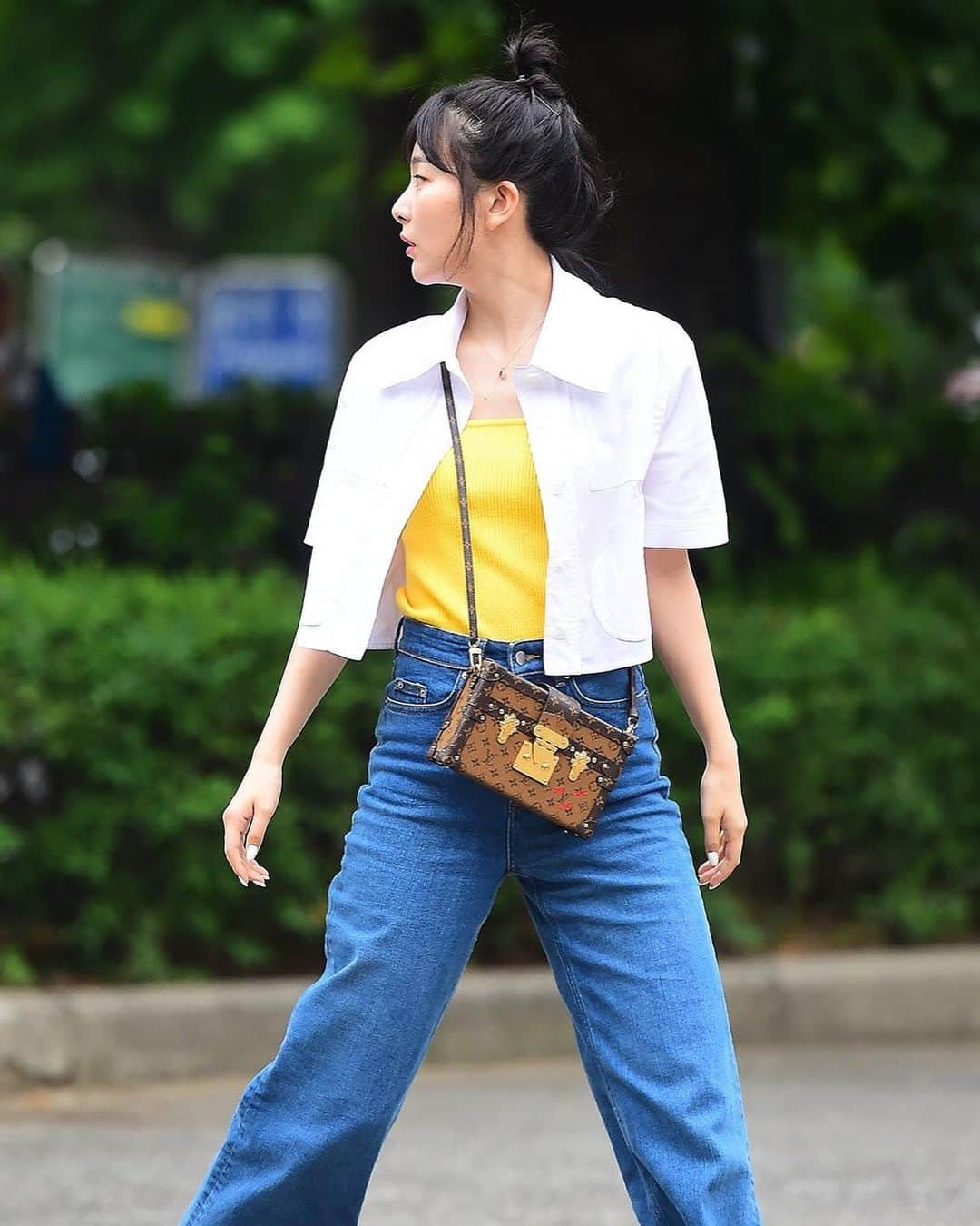 スルギさんのインスタグラム写真 - (スルギInstagram)「SEULGI - Arriving at KBS Music Bank for 'Zimzalabim' 1st Comeback Stage 📸: PRESS - Follow her OFFICIAL INSTAGRAM ACCOUNT @hi_sseulgi 👈👈 #REDVELVET #레드벨벳 #SEULGI #슬기 #🐻」6月21日 8時05分 - kristiandawal29