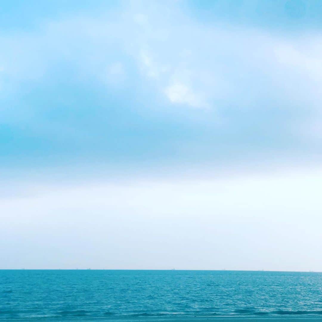 中野敬久さんのインスタグラム写真 - (中野敬久Instagram)「#その線は水平線 #海 #horizon #sea #goodweather #windy」6月21日 8時10分 - hirohisanakano