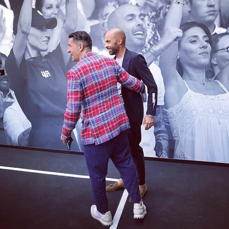 パンツェッタ・ジローラモさんのインスタグラム写真 - (パンツェッタ・ジローラモInstagram)「Firenze #pitti #check #leon #gabrielepasini #brunellocuccinelli #lardini #thegigi #herno #HYDROGEN #showntell #pt #tagliatore ##fashionstyle #fashionstylist #fashions #fashionshoot #fashionshoes #fashionstore #fashionsketch #fashionstudy #fashionstreet #fashionstudent #fashionshows #fashionsyari #fashionschool #fashionstyles #fashionstory #fashionselection #fashionsense #fashionsketches」6月21日 8時15分 - girolamo.me