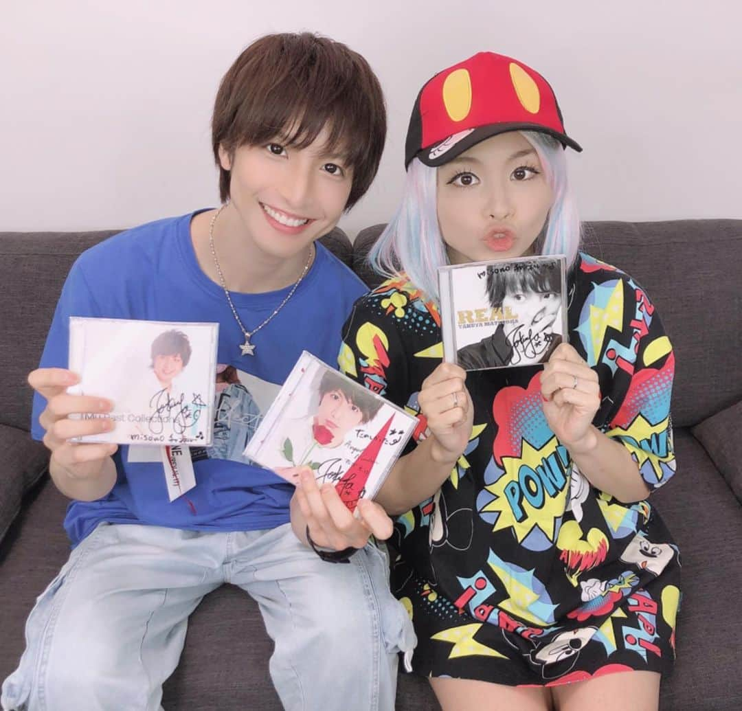 松岡卓弥さんのインスタグラム写真 - (松岡卓弥Instagram)「本日は稽古前に misonoさんのYouTubeちゃんねるの 撮影に参加してきましたー^ ^✨ 久しぶりにmisonoさんにお会いできたしとっても楽しい撮影になりました😂！ みなさまぜひmisonoチャンネルのチャンネル登録して、楽しみに待っててください！！夏頃のアップになるそうなのでお楽しみに(^^)♡ またアップ日が決まり次第お知らせ致します！！ #misono #YouTube #misonoちゃんねる #ヘキサゴン #ヘキサゴンファミリー #おバカ対決 #どちらが #勝利したか #misonoチャンネルを #お楽しみに ！ #misonoさん #ありがとうございました #次は #サーターアンダギー #全員で #呼んでください！ 笑」6月21日 17時55分 - takuya_matsuri