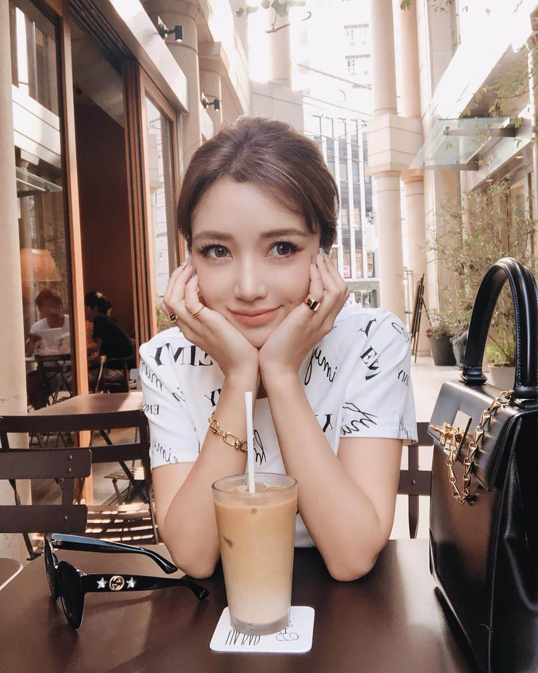 梯真奈美さんのインスタグラム写真 - (梯真奈美Instagram)「𝑇𝐸𝐴 𝑇𝐼𝑀𝐸 ☕️❤️」6月21日 18時45分 - official_manami