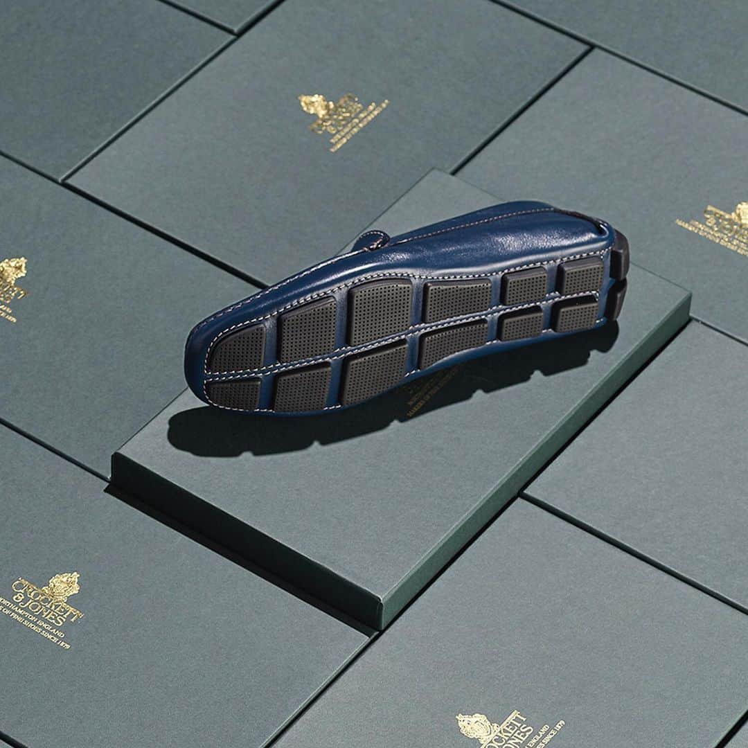クロケット&ジョーンズさんのインスタグラム写真 - (クロケット&ジョーンズInstagram)「SS19 Driving Shoes – Parma in Blue Calf from the Main Collection. . Cleated Driving sole . #crockettandjones #drivingshoes#newseason」6月21日 18時46分 - crockettandjones_official