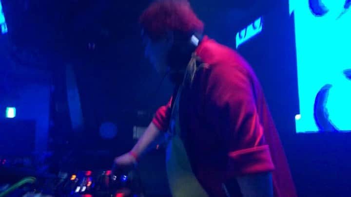 デッカチャンのインスタグラム：「毎月第3月曜 ATOM TOKYO（渋谷） 『MONDAY』月一ゲストDJやらせてもらってます。  来月は7/15（月曜日）です。  お近くで遊ぶ予定の方はぜひ来て下さいね！  週始めの平日月曜日からアゲアゲカラアゲイションしてます♪  #djdekka #デッカチャン #atom #tokyo #shibuya #dance #club #cluber #asiadj #partydj #djpopular #nightclub #nightparty #discjockey #djlive #djhot #dj #sweatydj #fatdj #comedydj」