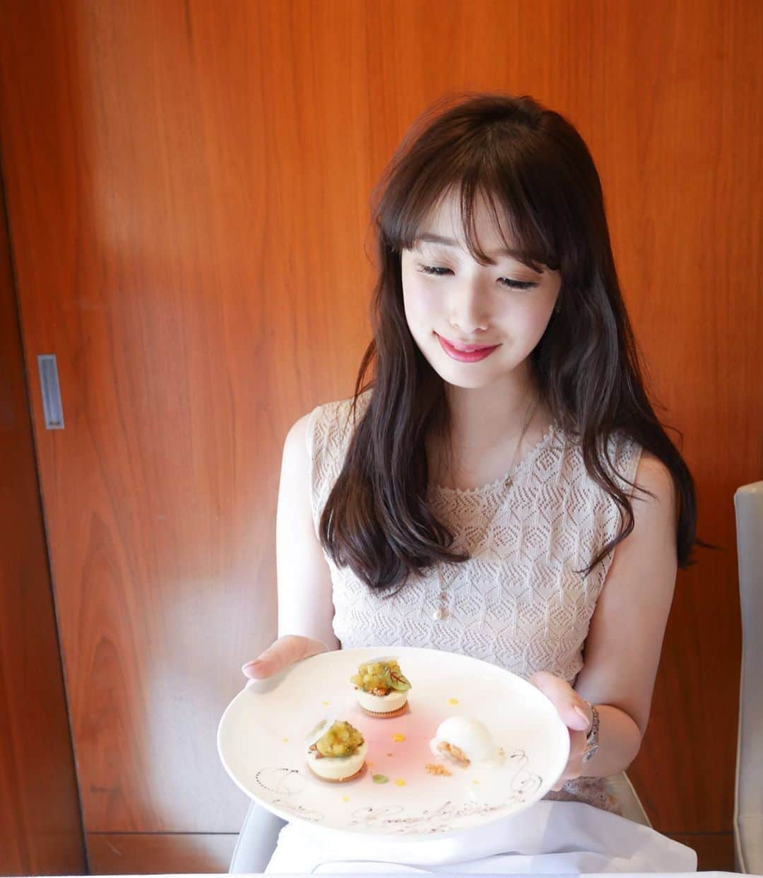 越馬千春のグルメインスタ