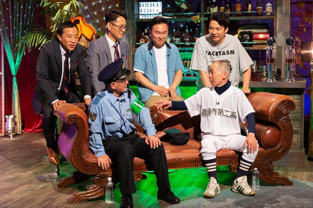 BSスカパー「BAZOOKA!!!」のインスタグラム：「【PHOTO GALLERY】  2019年6月17日放送 BAZOOKA!!!#262 『ザ・ヤバイ師匠 東と西の兵たち』 画像：(c)BAZOOKA!!! #BAZOOKA  #スカパー  #BSスカパー」