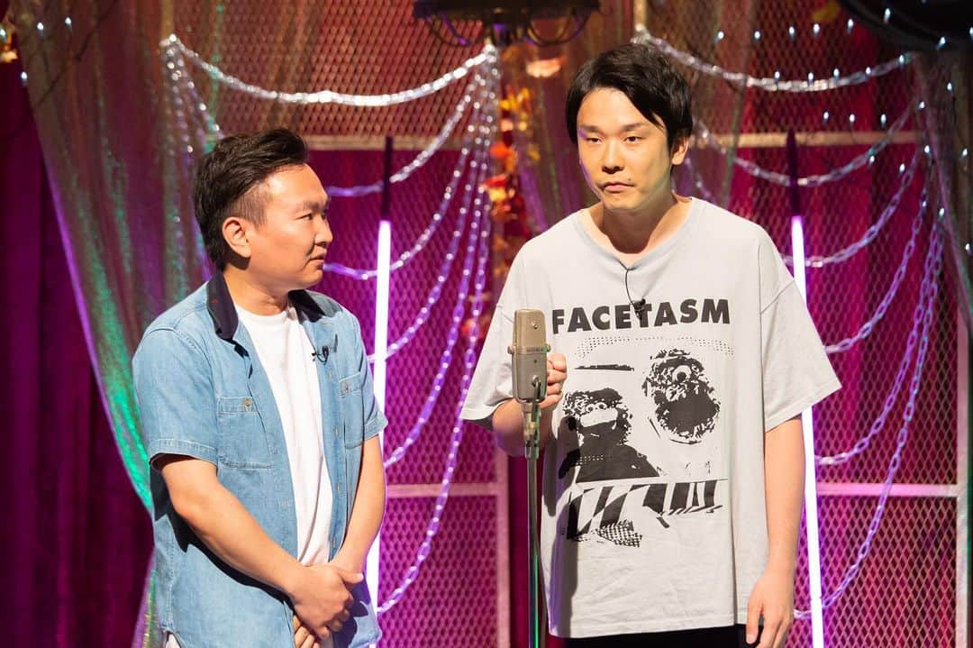 BSスカパー「BAZOOKA!!!」のインスタグラム：「【PHOTO GALLERY】  2019年6月17日放送 BAZOOKA!!!#262 『ザ・ヤバイ師匠 東と西の兵たち』 画像：(c)BAZOOKA!!! #BAZOOKA  #スカパー  #BSスカパー」