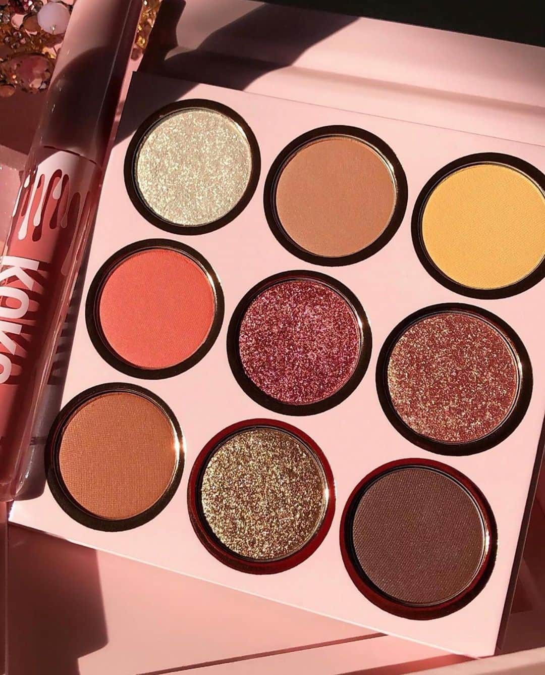 Kylie Cosmeticsさんのインスタグラム写真 - (Kylie CosmeticsInstagram)「The Koko Palette 😍💕 #KokoKollection pic by @pink4passions」6月21日 10時19分 - kyliecosmetics