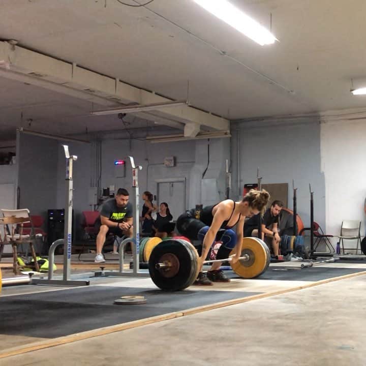 マッティ・ロジャーズのインスタグラム：「Today Robert told me I’m a bitch if I don’t go up for an extra set of this complex. So to prove I am in fact not a bitch, I went up for an extra set OBVIOUSLY. Camargo decided I’m still a bitch and turned my single into a double. IM COUNTIN IT AS POWER. Feat. A much less ugly set from right before the “nut up or shut up” set. This is usually how we do things here」