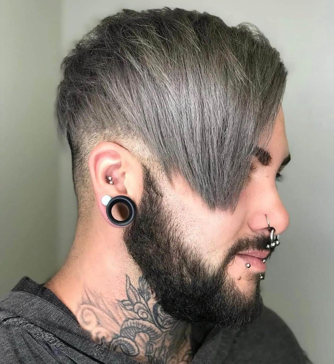 CosmoProf Beautyさんのインスタグラム写真 - (CosmoProf BeautyInstagram)「Our Silver Hair #hairoftheday goes to @thecrympkeeper for this smokey gent --- 👇 Rules Below!👇 1️⃣Tag your photo #SilverHOTD #cosmoprofbeauty #licensedtocreate 2️⃣Post a photo of your hair color against an uncluttered background 3️⃣Mention any products used to color or style the hair --- #repost #thecrympkeeper #silverhaircolor #slaythatsilver」6月21日 11時00分 - cosmoprofbeauty