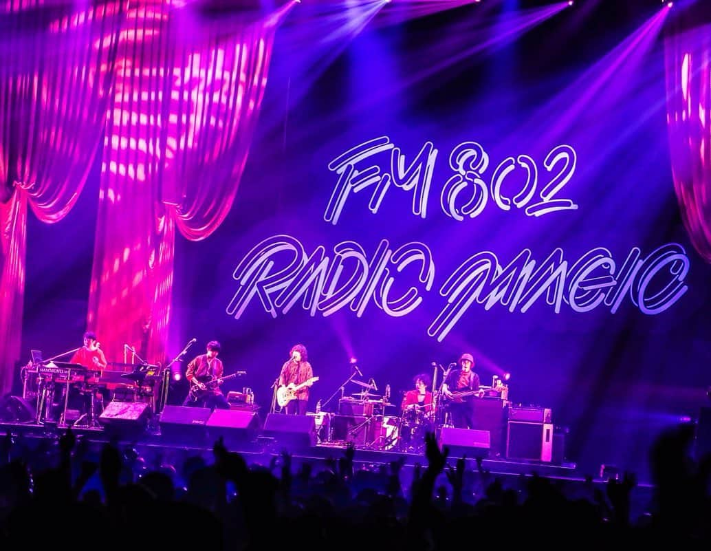 FM802さんのインスタグラム写真 - (FM802Instagram)「#FM802 #30PARTY RADIO MAGIC🔮  FM802開局30周年記念イベント #レディオマジック🎤 #谷口鮪(KANA-BOON)が #フジファブリック に乗り込んで演奏🎸  この日のライブ音源は各番組と、6月23日(日)19時からの特別番組でオンエア予定📻」6月21日 11時21分 - fm802_pr