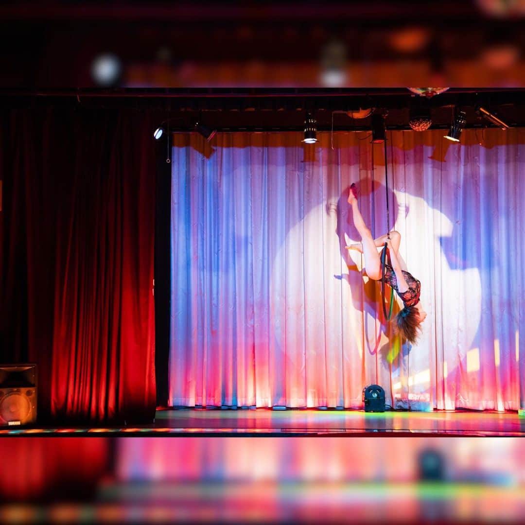 若林美保さんのインスタグラム写真 - (若林美保Instagram)「‪広島第一劇場でまた舞いたいです。‬ ‪月より‬ ‪撮影hbkさん‬  I hope to dance again at the Hiroshima First Theater.」6月21日 11時48分 - waka_miho