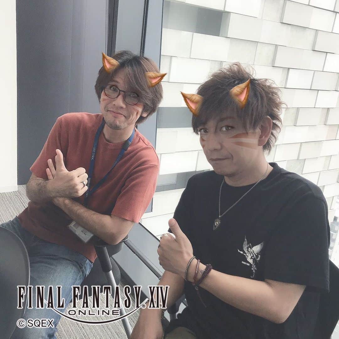 FINAL FANTASY XIVさんのインスタグラム写真 - (FINAL FANTASY XIVInstagram)「Don't be shy, we know you wanted to become Miqo'te like Yoshi-P and Takeo Suzuki, the lead artist here! Try out FFXIV stickers on SNOW app now! ファイナルファンタジーXIVとARカメラアプリ「SNOW」のコラボスタンプ配信中！ #FFXIV #FF14」6月21日 11時53分 - ffxiv