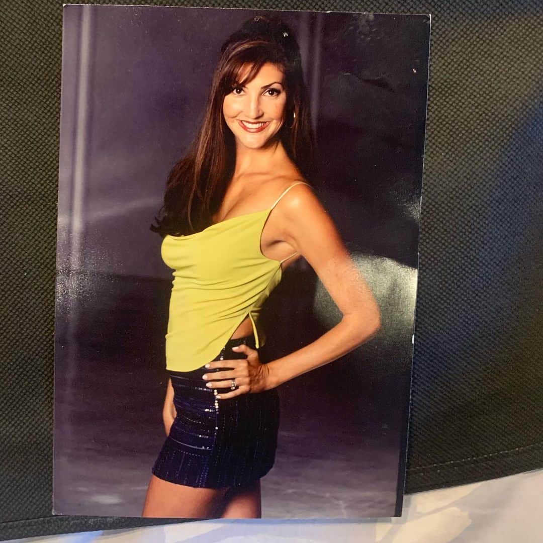 ヘザー・マクドナルドのインスタグラム：「#tbt circa 2001 #juicyscoop」