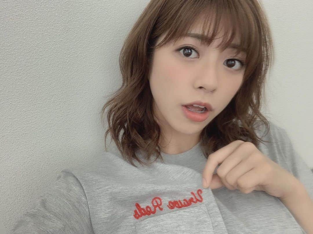 わちみなみのインスタグラム：「今日はレッズTシャツ⭐️」