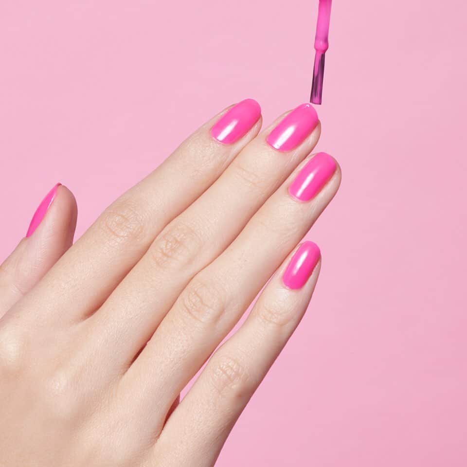 OPIさんのインスタグラム写真 - (OPIInstagram)「True or False: You can never go wrong with pink nails. 💅💕 Comment if  #VIPinkPasses is the next shade you're going to try! #ColorIsTheAnswer #OPIObsessed #PinkNails #OPINeons #pink #cute #nails #manicure」6月21日 12時20分 - opi