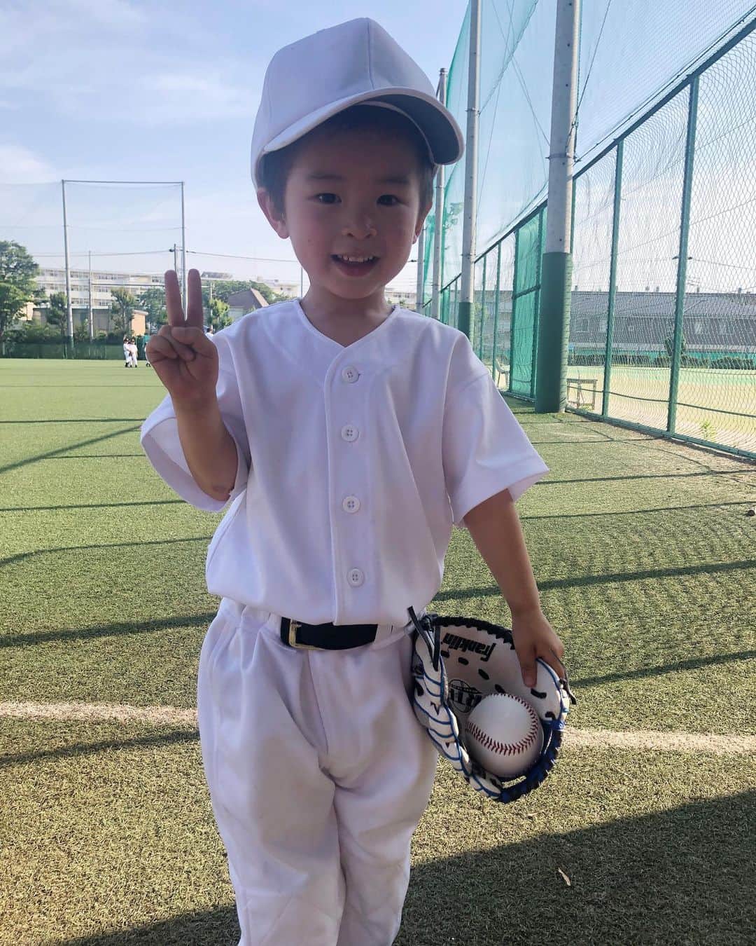 羽村亜美さんのインスタグラム写真 - (羽村亜美Instagram)「「おかあさん、野球、毎日ならいたい」  だってーー！！！！ #4歳 #遺伝 #野球」6月21日 12時50分 - amihamura
