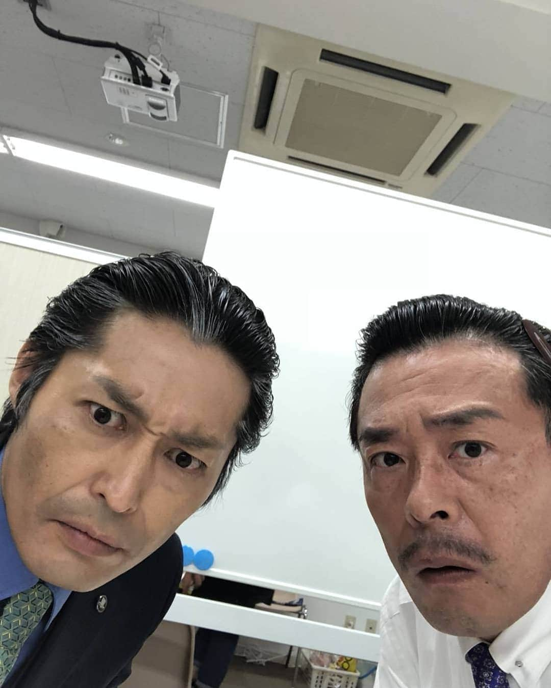 光石研さんのインスタグラム写真 - (光石研Instagram)「「ザ・ファブル」本日公開✌️ 安田顕さんと✌️ #ファブル  #安田顕 さん 【by 光石】」6月21日 13時28分 - kenmitsuishi_official