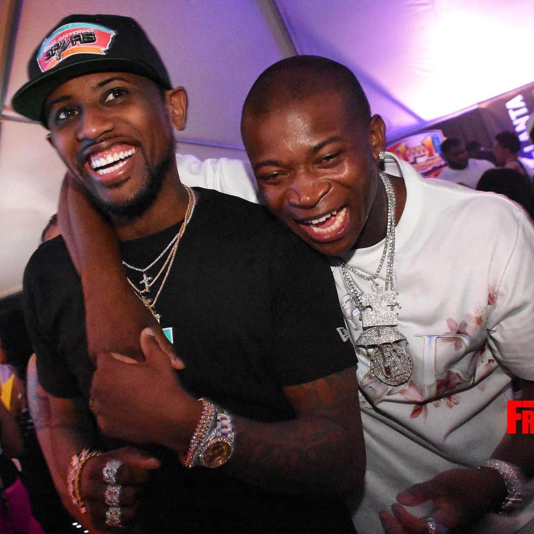 のインスタグラム：「Happy C Day to my boy @otgenasis!! Good energy every time!!! Don Julio shots when i see you!! Celebrate Life for em 🎈」