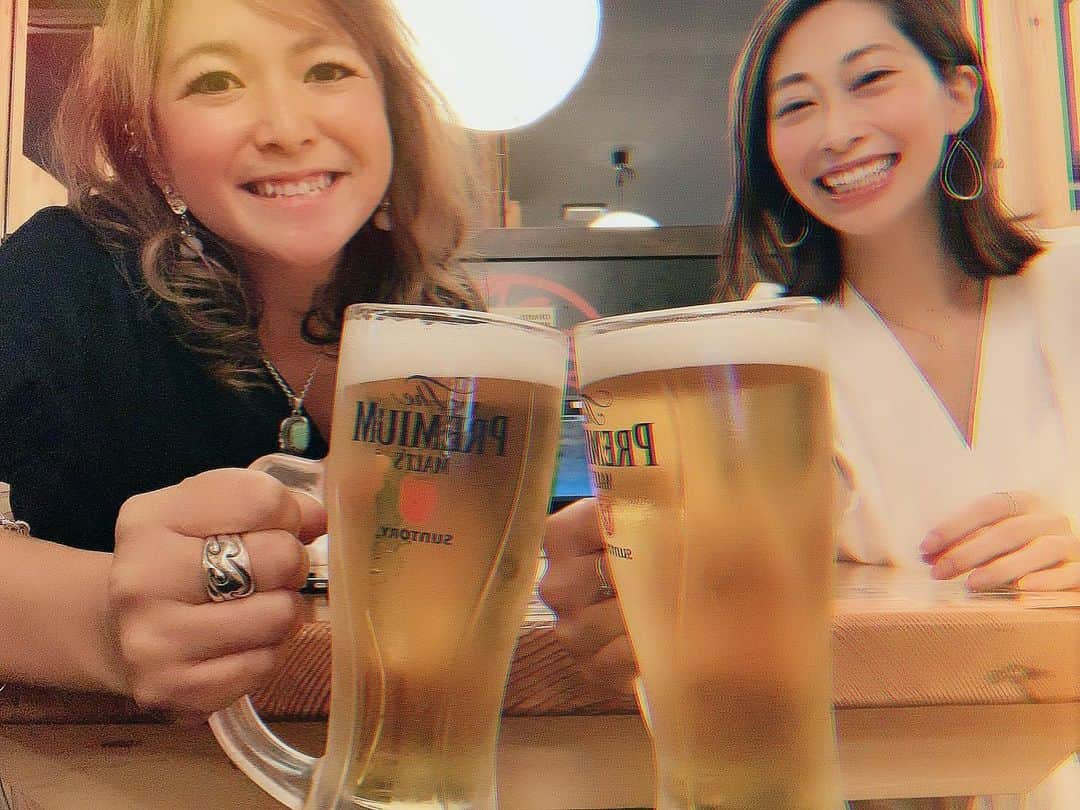 佐々木志織さんのインスタグラム写真 - (佐々木志織Instagram)「きっんようびー🍻🧡 #皆さまお疲れ様 #華金 . #新宿三丁目ランチ からの#鳥貴族#飲んだの夕方だから#許して#ビール#ビール女子#近況報告会#海仲間#ダイビング#ダイビングインストラクター#同級生#宮古島#タイ#リゾート生活#週末#はなきん#私には関係ない」6月21日 19時32分 - shiorio118