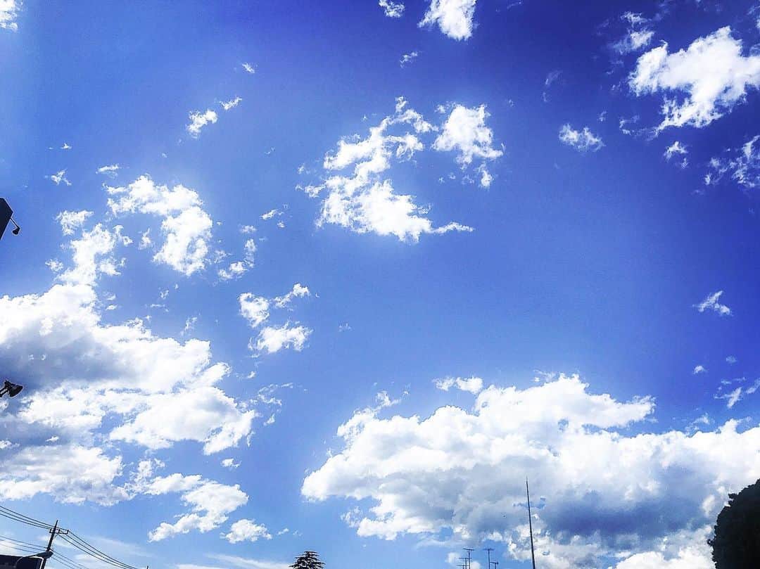陽向こはるさんのインスタグラム写真 - (陽向こはるInstagram)「#空 #雲」6月21日 15時13分 - coharuhinata