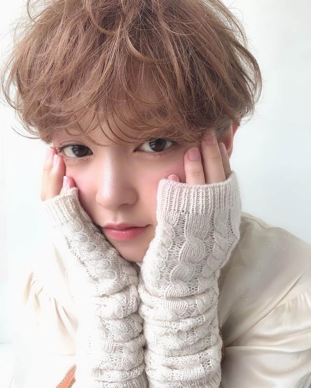 大塚りりあさんのインスタグラム写真 - (大塚りりあInstagram)「@4438ai photo . . お可愛なメイク ラブリー . . . #撮影 #サロモ #makeup  #fashion #model #shorthair #ショートヘア #横浜 #東戸塚 #ash」6月21日 15時21分 - riria_ohtsuka