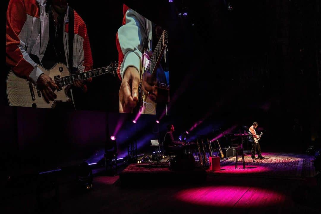 アダム・サンドラーさんのインスタグラム写真 - (アダム・サンドラーInstagram)「Jones Beach, you were good to me as a kid, you were good to me tonight. Love you! @northwelljbt」6月21日 15時23分 - adamsandler