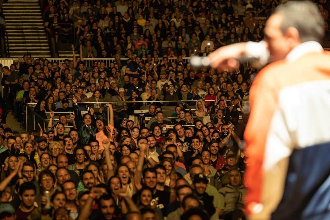 アダム・サンドラーさんのインスタグラム写真 - (アダム・サンドラーInstagram)「Jones Beach, you were good to me as a kid, you were good to me tonight. Love you! @northwelljbt」6月21日 15時23分 - adamsandler