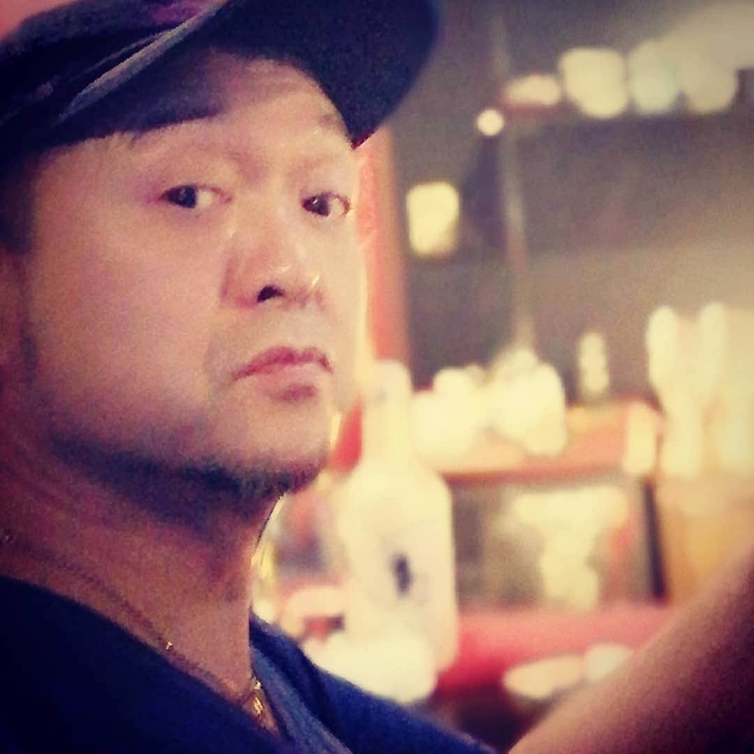 松本隆博のインスタグラム：「。 今日6/21 20時頃から茶茶茶おります。 明日liveなので遅くまでは いませんがもしお近くの方 おれば来てきてー(^^)/」