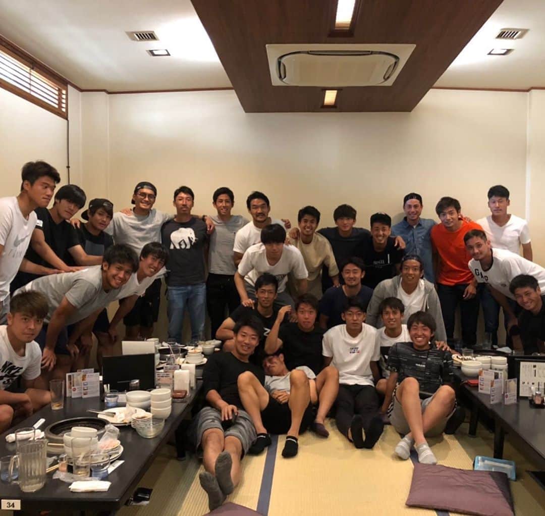 姫野宥弥のインスタグラム：「今日は大将の歓迎会をしました😊 ここからまたみんなでJ2昇格に向けて頑張っていきましょう💪 #大将#ようこそ群馬へ#ザスパクサツ群馬#30#J2昇格#YASUDA#スパイク」