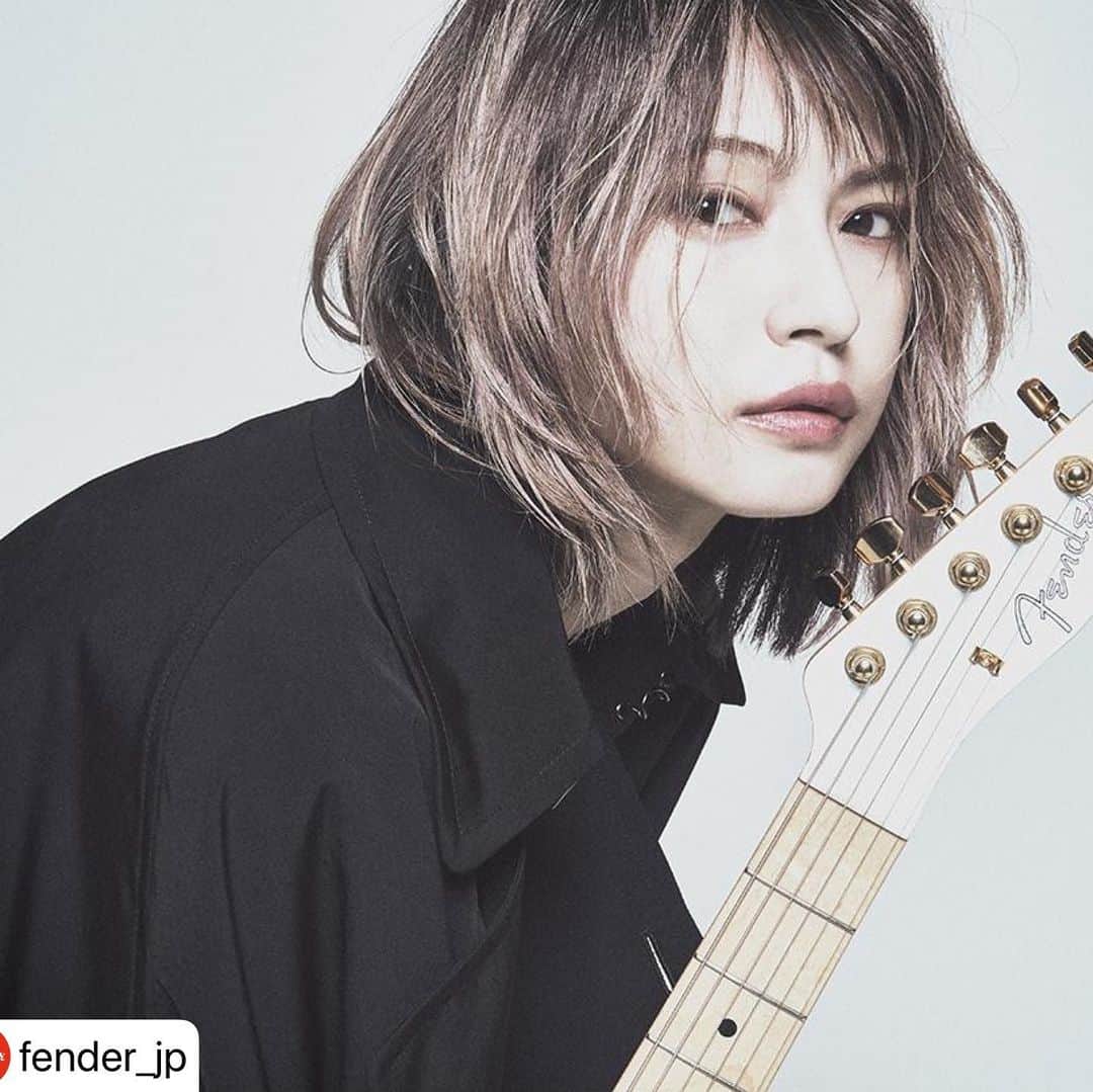 中野敬久さんのインスタグラム写真 - (中野敬久Instagram)「#repost @fender_jp ・・・ #FenderNews : 音楽や広告など幅広く活躍するフォトグラファー中野敬久がアーティストとフェンダーの距離感を撮影、キュレーションする写真によるセッションコンテンツ #LIFEwithFender：Vol.20 HARUNA（SCANDAL）詳しくはプロフィールのリンクから。 . . . #HARUNA #SCANDAL @haru_na810」6月21日 15時47分 - hirohisanakano