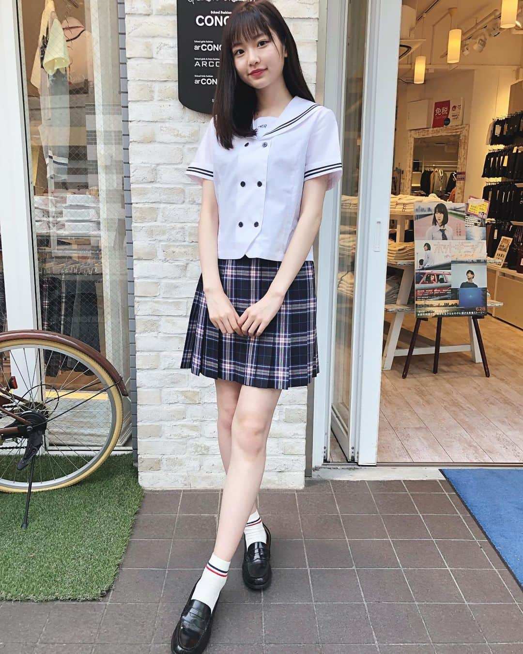 制服専門店CONOMiさんのインスタグラム写真 - (制服専門店CONOMiInstagram)「新作のセーラー服♥ 可愛すぎます！！ おすすめです🙊️﻿ ﻿﻿ ﻿﻿﻿ モデル(@yabusaya0928 )﻿﻿ 身長→170cm﻿﻿﻿﻿ 着用サイズ✨ セーラー服→M ﻿﻿﻿ ﻿﻿﻿ セーラー服→¥9800 スカート¥9800 ⚠️全て税抜きの金額です✨✨﻿﻿﻿﻿ ﻿﻿﻿ ﻿﻿﻿ #制服#お洒落#写真#photo#カメラ#fashion#code#スカート#skirt#ローファー#可愛い#asiangirls#高校生#jkブランド#映画#ドラマ#学校#セーラー服#highschool#MV#靴下#japanesegirl#雑誌#교복#아이돌#모델#sailorsuit#撮影#ポートレート#制服ディズニー」6月21日 15時57分 - conomi_official