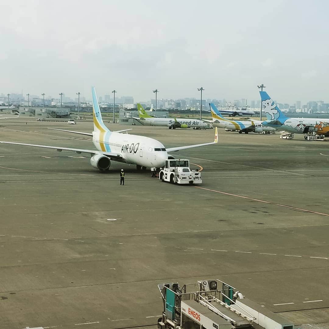 山下晃和さんのインスタグラム写真 - (山下晃和Instagram)「【TRAVEL】 今日はDO✈  行き先は、ほっかいDO  山に入るので、 しばらく電波が届かないと思いますが　 あしからDO！  #旅 #travel #trip #トラベルライター #9400g #前より軽い #モンベル #バーサライト #bagpack #montbell #シートゥーサミット #シートゥーサミット全道具」6月21日 16時25分 - travel_akikazoo