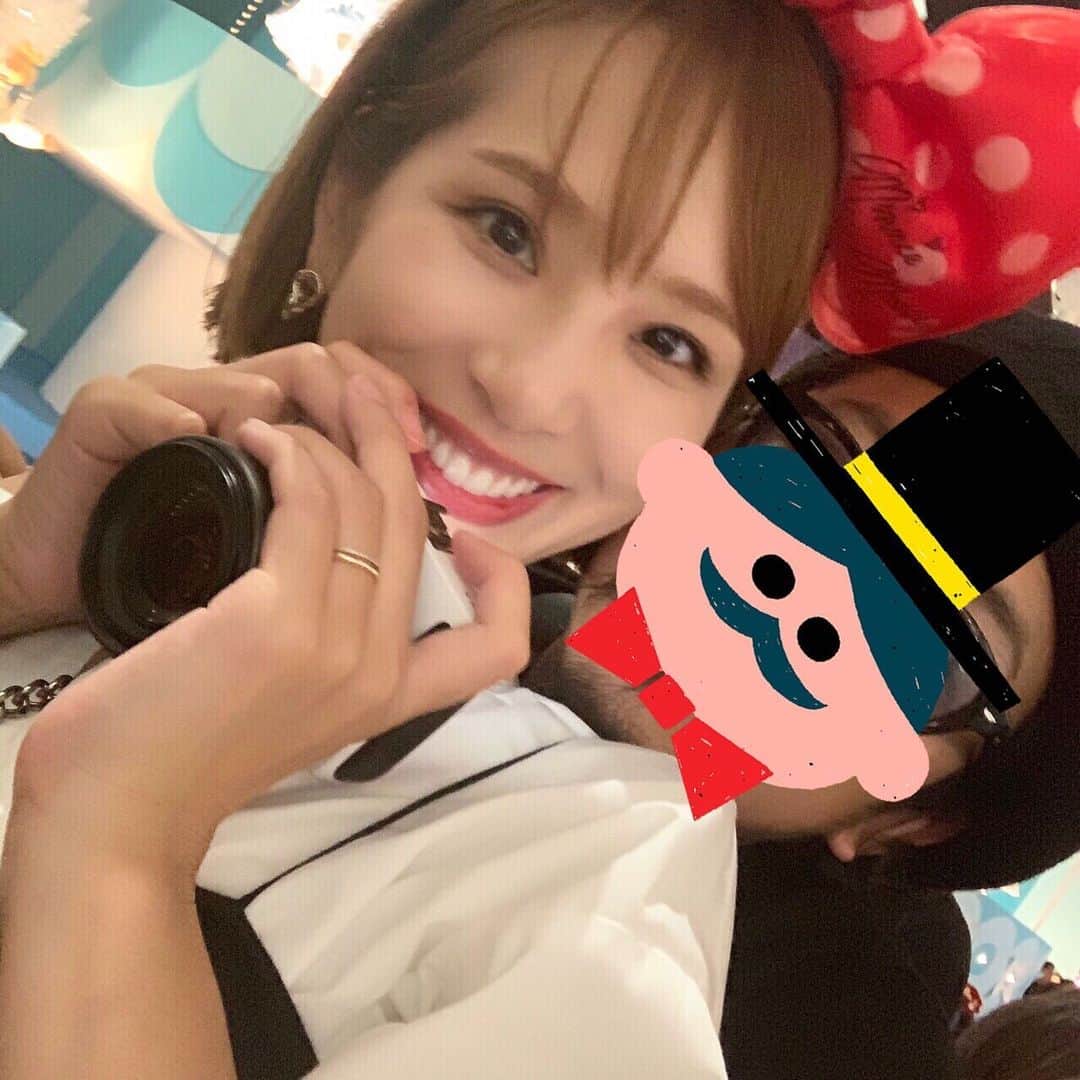 福長優のインスタグラム：「♡ いつもありがとう♡ ・ 『子供の前では喧嘩しない！』 これは意識してる事🤝  パパとママはなかよしこよし〜 〔って思われたい←〕 これからも宜しくネ💑  #6月20日 #結婚記念日 #8年目」