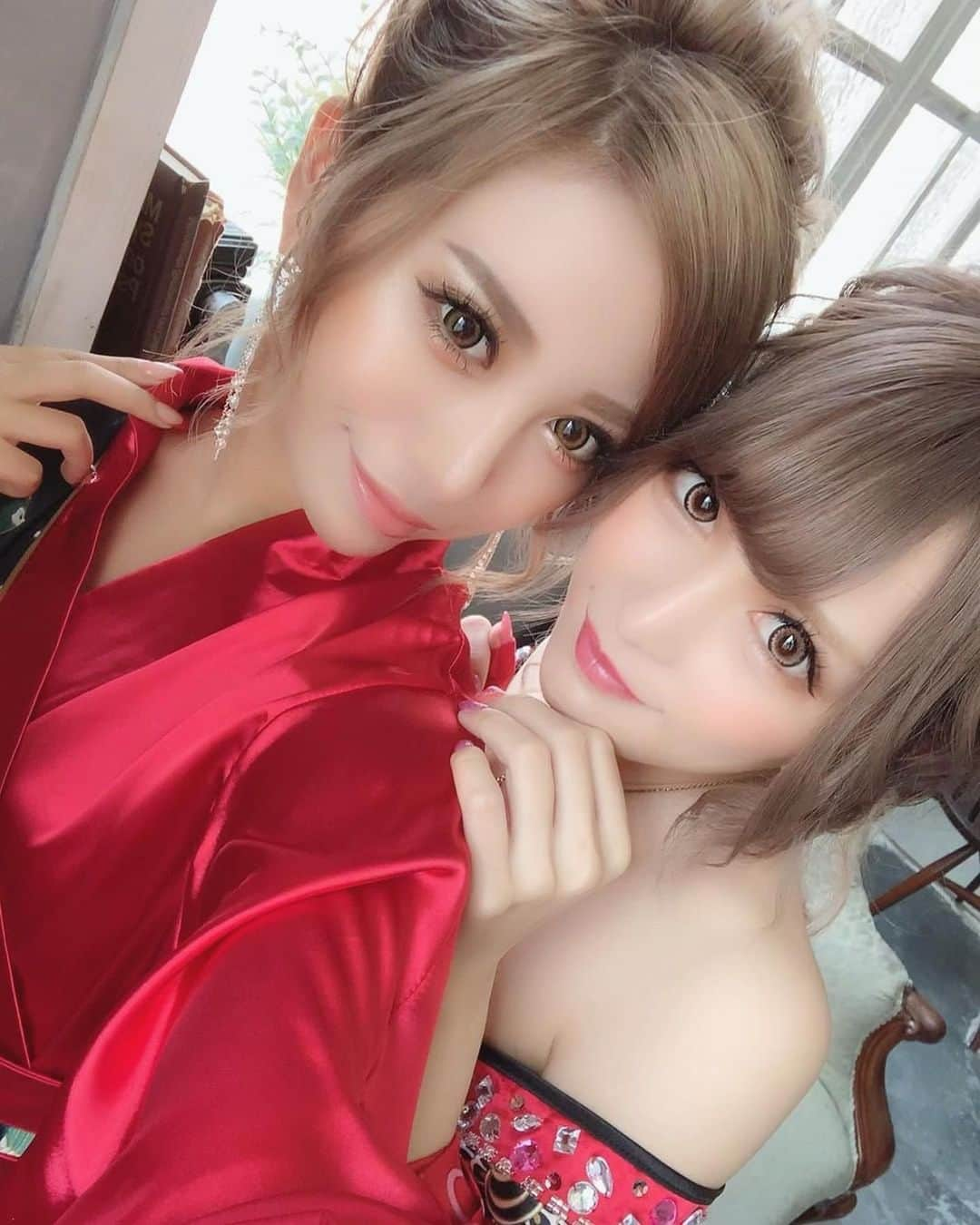 らむめろさんのインスタグラム写真 - (らむめろInstagram)「華と久々に会った💘﻿ ﻿ 顔可愛いスタイルいい料理上手﻿ 言うことなしやな😘﻿ ﻿ 組み撮影楽しかった👘💫﻿ ﻿ ﻿ #instagood #instagramer #instalike #instalove #followme #followgram #japanesegirl #goodday #swag #selfie #me #안녕 #라무메로 #code #fashion #codenate #loverich #キャバドレス #浴衣ドレス #花魁 #撮影」6月21日 16時44分 - ramumero_