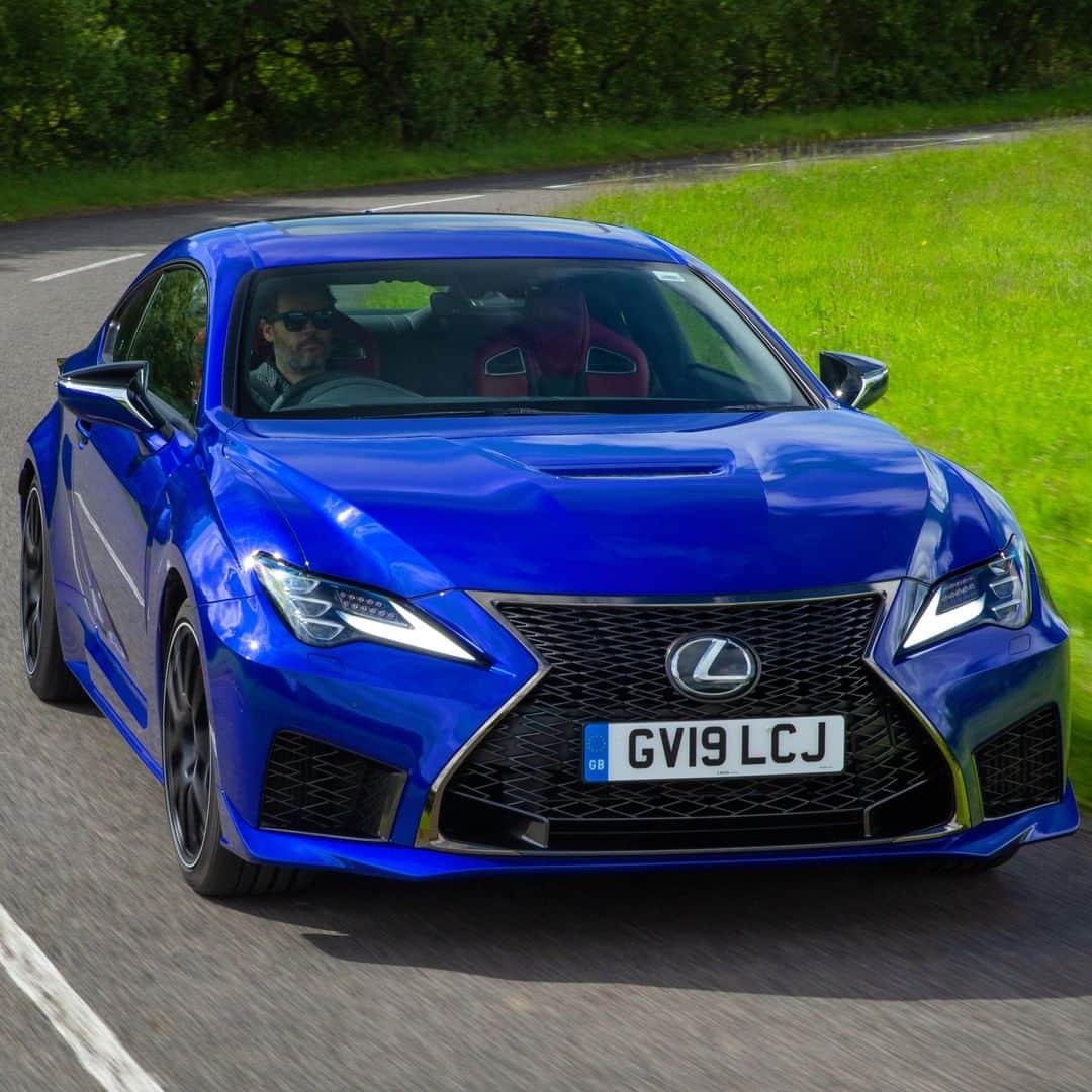 Lexus UKさんのインスタグラム写真 - (Lexus UKInstagram)「The new #LexusRCF hits UK roads for the first time.  #Design #CarDesign #LexusPerformance #Automotive #Lexus #LexusF #CarsofInstagram」6月21日 17時00分 - lexusuk