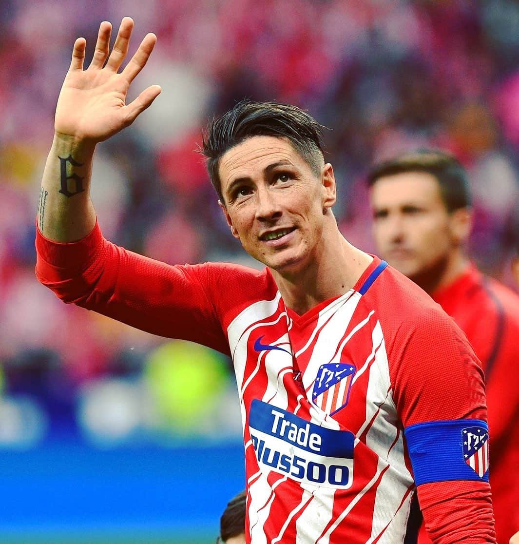 LFPさんのインスタグラム写真 - (LFPInstagram)「🔴 Unforgettable, historic, A LEGEND! ⚪ • @fernandotorres is hanging up his boots. We will miss your goals, 'Niño'. • #LaLiga #LaLigaSantander #Atleti #Torres #Football #Goals」6月21日 17時19分 - laliga