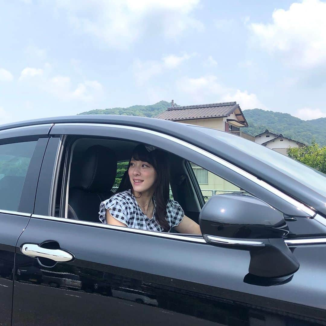 大田理裟さんのインスタグラム写真 - (大田理裟Instagram)「黒かっこいーー🚘🖤 車はセダンがすき🥺🥺🥺 衝突しそうな時、60km以下なら止まってくれるらしいけど一回試してみたい😂  #車 #納車」6月21日 17時43分 - ota_risa