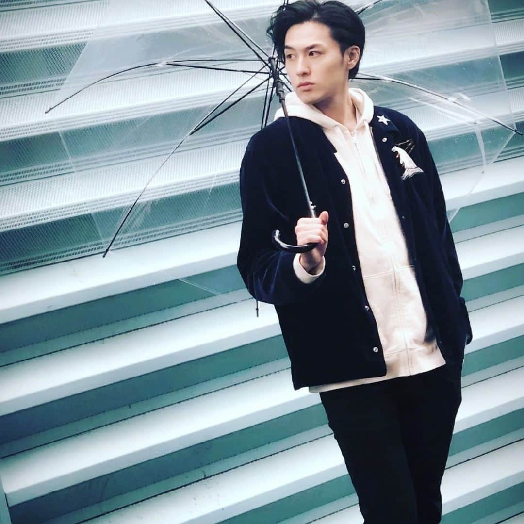 稲垣成弥のインスタグラム：「稲垣成弥、公式instagram始動！ （不定期）  #稲垣成弥 #いなせ #ファッション  #ファッションコーデ #メンズファッション #fashion #sweet #スイーツ #food」