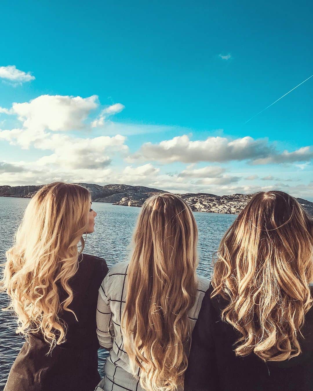 Keelaのインスタグラム：「💁🏼‍♀️🙆🏼‍♀️🙋🏼‍♀️」