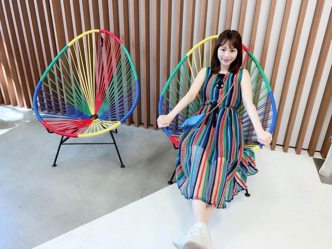 平野綾さんのインスタグラム写真 - (平野綾Instagram)「Google本社です🌈﻿ ﻿ 来てみてびっくりしたのは、﻿ 自分があまりにもGoogle色だったこと笑笑‼︎﻿ ﻿ 本当に偶然着ていったワンピがGoogleカラーで、﻿ 全身Googleの宣伝みたいになってました🤣﻿ ﻿ 旅先ではいつもGoogle先生にお世話になるので(主にGoogle Maps)、﻿ 全身で日頃の感謝を表してみました笑✨﻿ ﻿ ﻿ ﻿ #google #sanjose #siliconvalley﻿ #ayahirano #平野綾」5月29日 1時46分 - a_ya.hirano