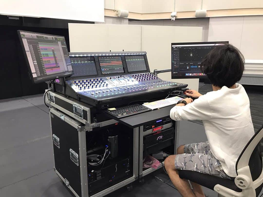 モリシーさんのインスタグラム写真 - (モリシーInstagram)「今宵、前代未聞のチャレンジをしました。 #avid」5月29日 1時50分 - morisee_acc