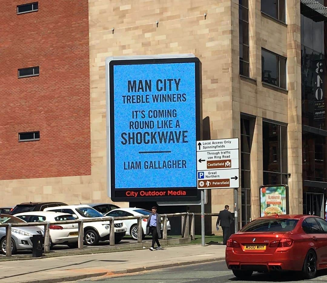 リアム・ギャラガーさんのインスタグラム写真 - (リアム・ギャラガーInstagram)「MCFC what a fucking football team LG x」5月29日 2時00分 - liamgallagher