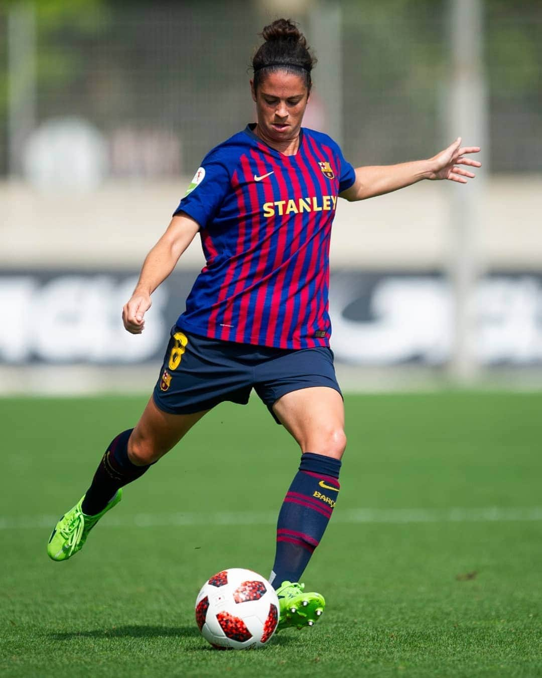 FCバルセロナさんのインスタグラム写真 - (FCバルセロナInstagram)「🙌 @fcbfemeni , the team with the most players at the World Cup 🙌 El Barça Femenino, el equipo con más mundialistas 👏 El Barça Femení, l’equip amb més mundialistes 👏 🔵🔴 #WeAreFootballers」5月29日 2時02分 - fcbarcelona