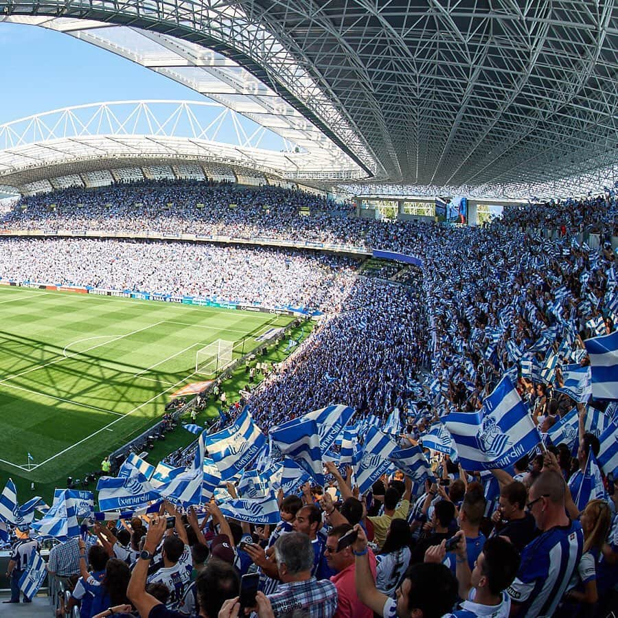 LFPさんのインスタグラム写真 - (LFPInstagram)「💙 A N O E T A 💙 • #RealSociedad #Anoeta #LaLigaSantander #LaLiga」5月29日 2時29分 - laliga