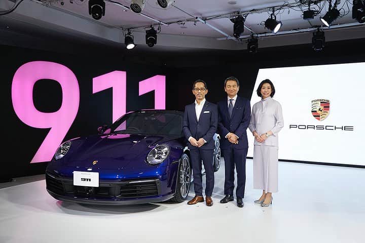 Porsche Japanさんのインスタグラム写真 - (Porsche JapanInstagram)「本日、東京都内にて新型911ジャパンプレミアを実施しました。過去を誇り、未来を語る。新型911は、時代を超えるという不変の意志から生まれた、新たな進化の結晶です。 詳細は、プロフィールのリンクから。  #Porsche #ポルシェ#TheNew911 #Porsche911 #新型911 #992 #TimelessMachine」5月28日 18時47分 - porsche_japan