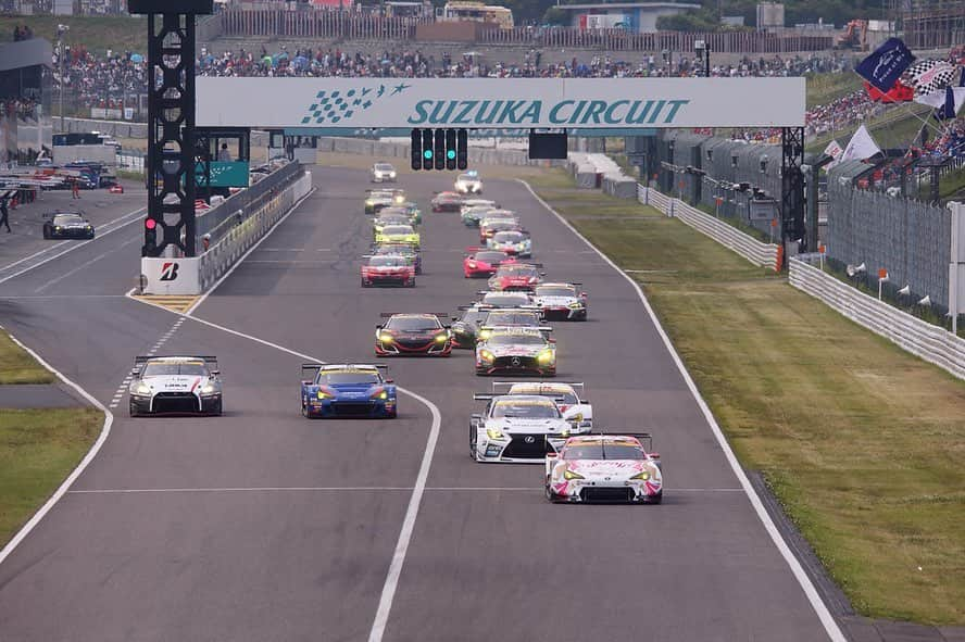 山内英輝さんのインスタグラム写真 - (山内英輝Instagram)「2019 AUTOBACS SUPER GT  Rd 3  SUZUKA Photo  M.Kamio  #subaru #brz #61  #supergt」5月28日 18時49分 - hidekiyamauchi