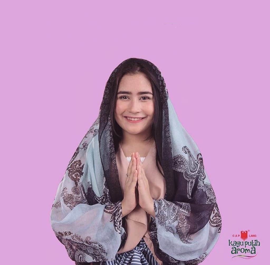 Prilly Latuconsinaさんのインスタグラム写真 - (Prilly LatuconsinaInstagram)「This month is full of blessing and wisdom. May the greatness of Allah fulfill your desires and dreams. Happy Ramadan! @temanhati_id」5月28日 18時54分 - prillylatuconsina96